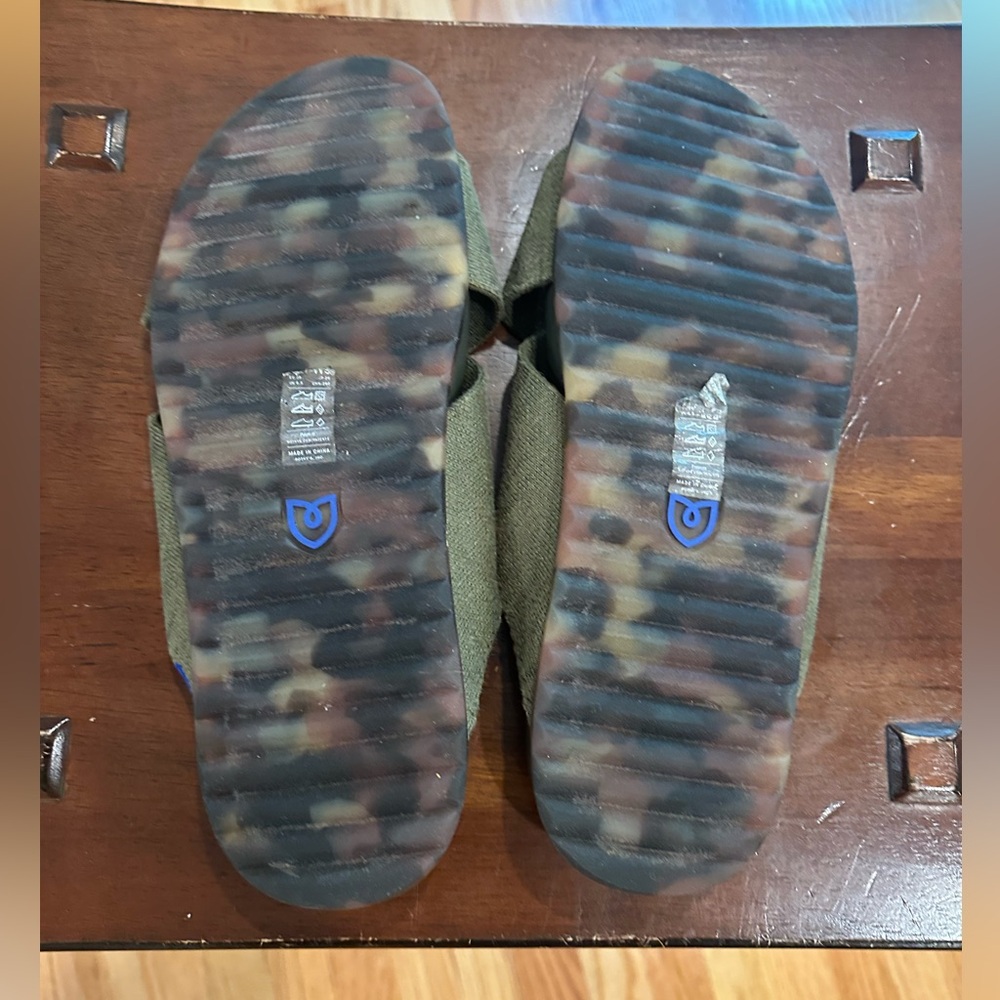 Rothy’s Weekend Slide Olive Green size 9 - Picture 2 of 5